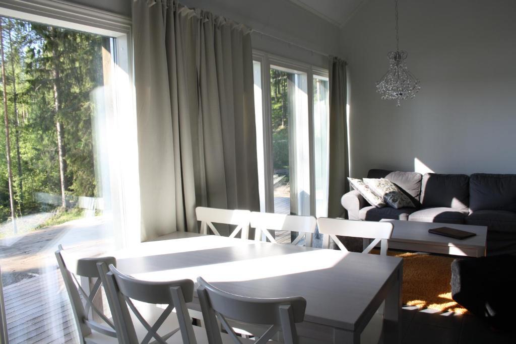 Bed and breakfast Varjola Center Laukaa