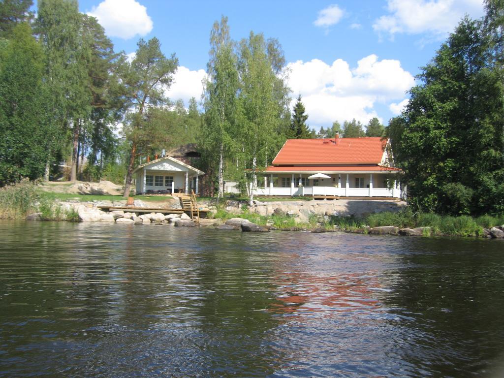Varjola Center Bed and breakfast 3*