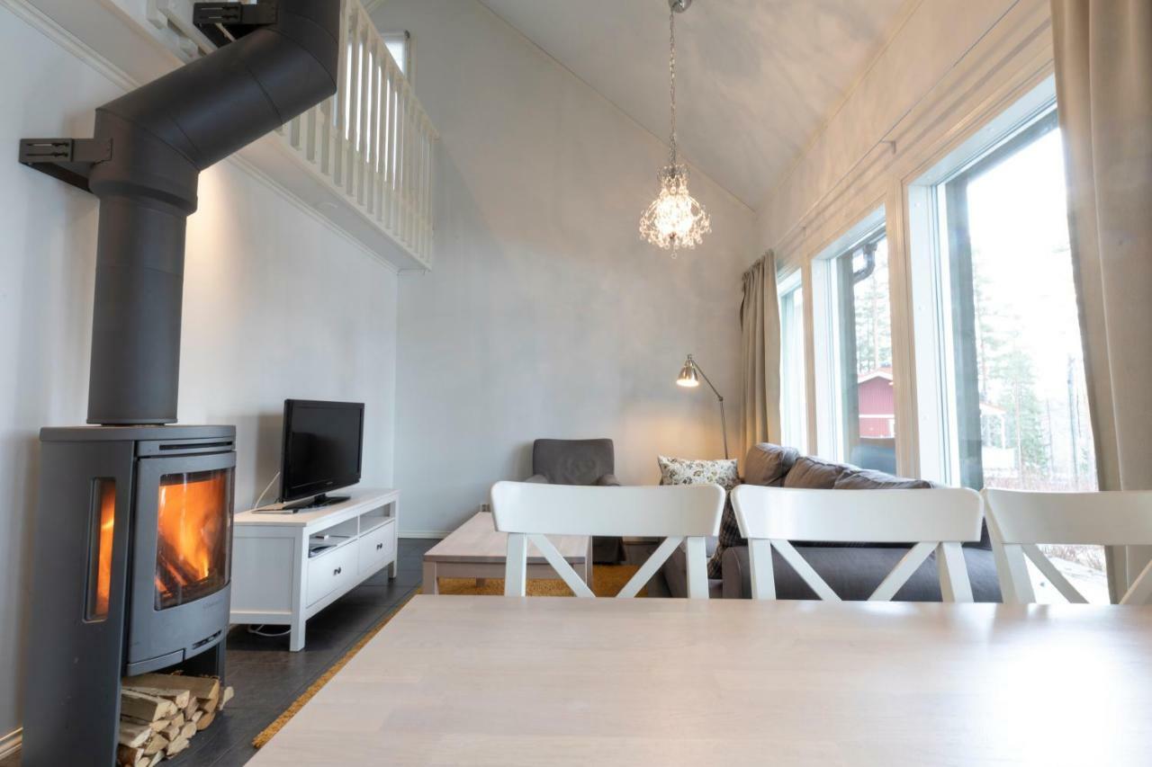 Bed and breakfast Varjola Center 3*