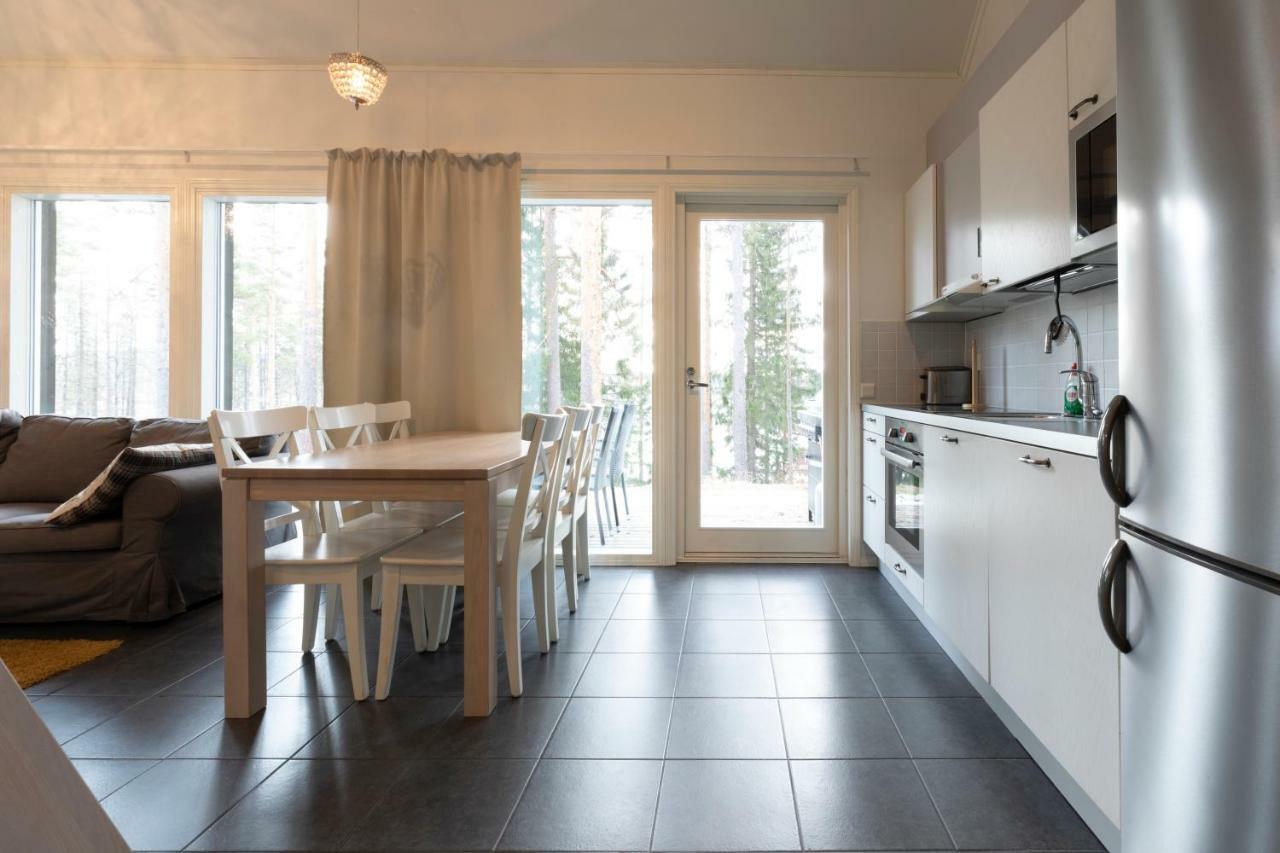 Bed and breakfast Varjola Center 3*