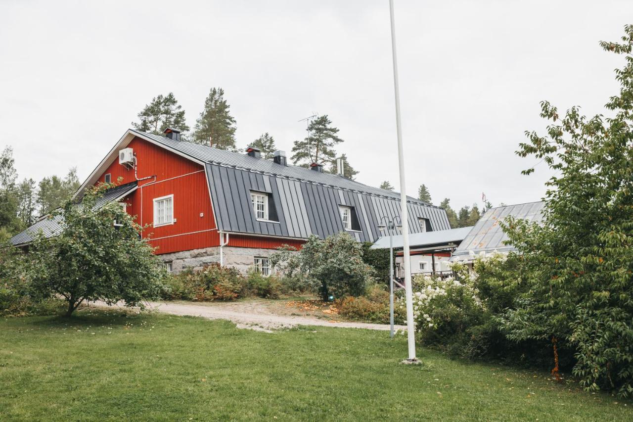 Bed and breakfast Varjola Center 3*